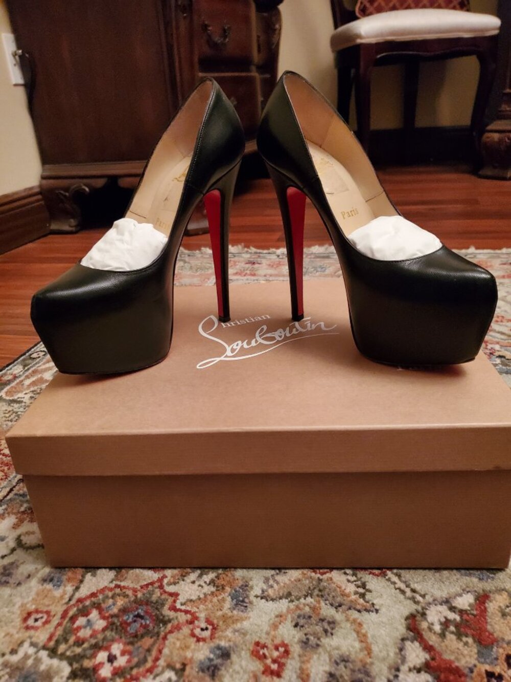 Cristian Louboutin Daffodil, Black, US 5.5
